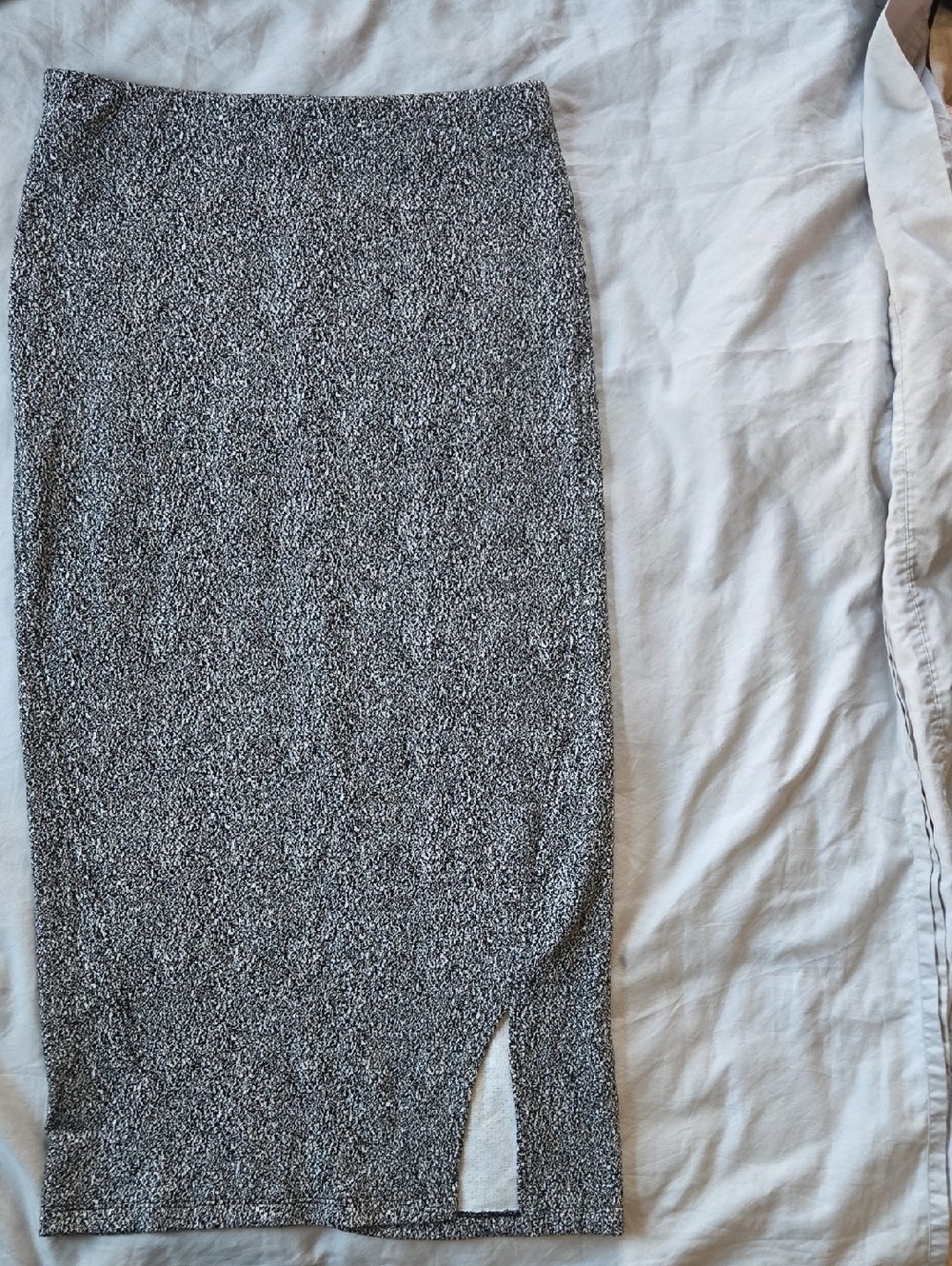 14th And Union Speckled Knit Pencil Skirt with Front Slit Size Small Bodycon